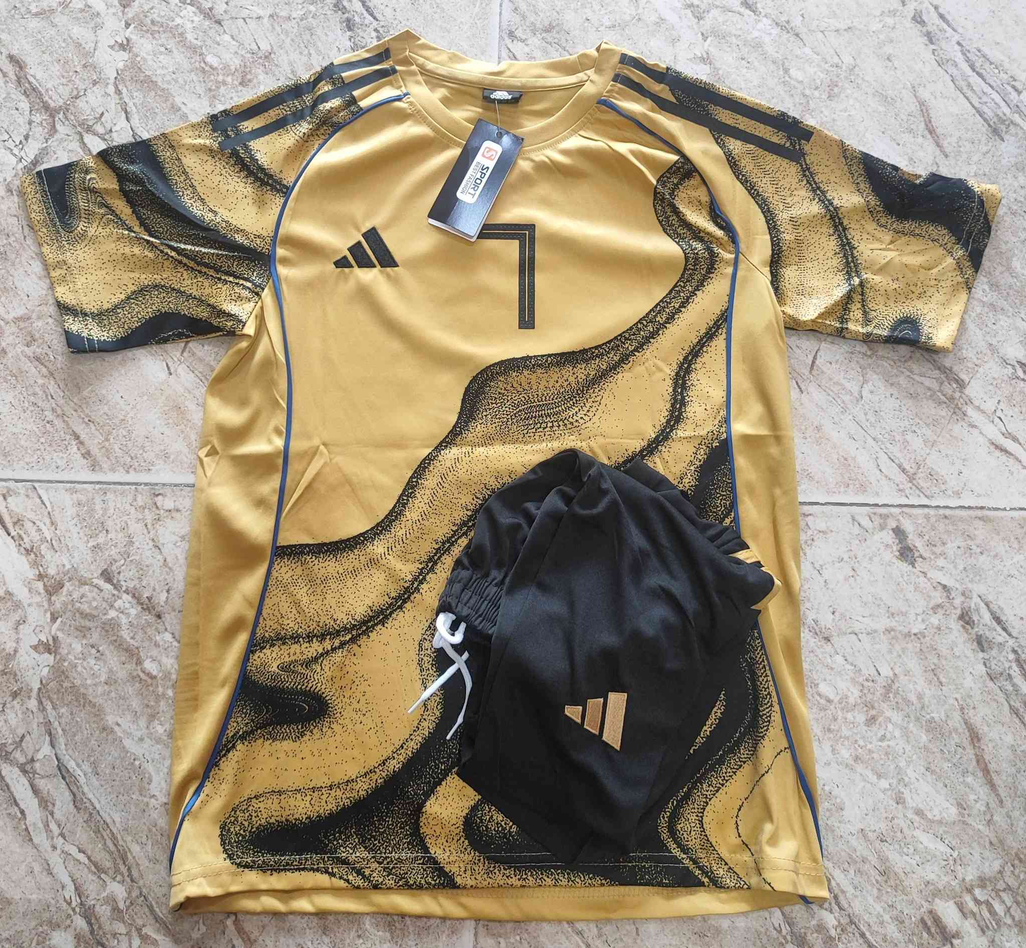 وصل وجبة جديدة دريسات ماركة ♥️ فرق الشعبية اصلية 🌹 
متسلسل من 2 إلى 25 
متوفر جميع الأحجام 
سعر 12 قطعة ب 65 الف 
سعر 24 قطعة ب 135 الف 
أيضا متوفر توصيل جميع المناطق العراق 
واتساب ***********
***********
