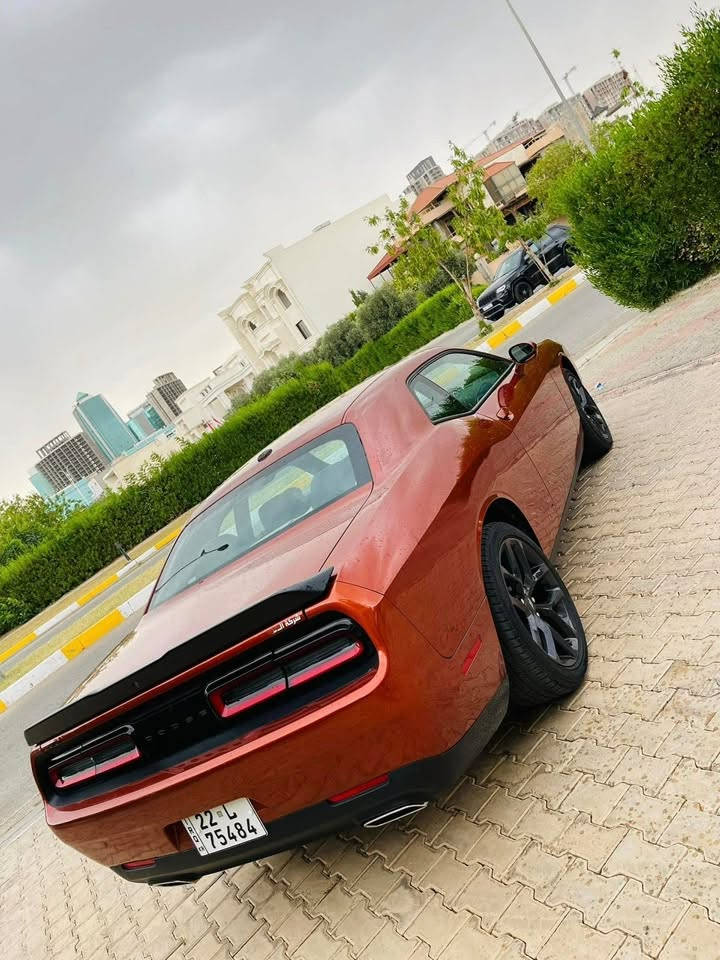 جالنجر للبيع فقط
موديل 2021 اربيل
لون مميز 
حادثها بسيط جاملغ خلفي الصوره موجوده
وصارت بيها طخه بالعراق بالجاملغ الخلفي الثاني صبغ
تبريد ثلج
محرك وكير مكفول من كلشي ما مفتوح ابد
السياره اني جانيها صارلي 4سنوات على ايدي
بانزين فقط محسن
تبديل دهن كل 3000 كيلو
السعر 170$ 
للأستفسار 
*********** واتساب
