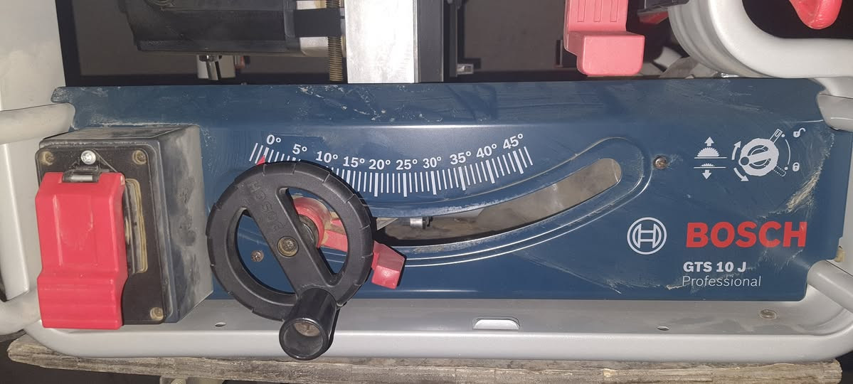 للبيع منشار بوش موديل GTS 10J 

الجهاز مستخدم قليل استخدام بيت اني مو نجار ما عندي لا ورشة ولا محل كامل الملحقات بدون كارتونه

السعر 600 الف

بغداد السيدية

***********
