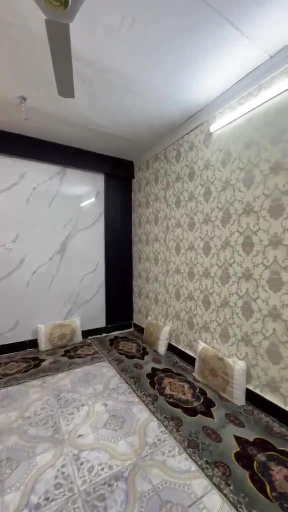 السلام عليكم بيت للبيع بالشهداء مساحه ١٢٠ السعر ١١٠ وبي مجال حي الشهداء قرب جامع سيده رقيه بيت طابو عكاده  بي غرفه ومطبخ كبير واستقبال وصاله  وصحيات وطارمه وغرفه صغيره للشراي فقط  ارسال واتساب  ‪0788 563 1649 او اتصال

+964 782 968 9988
