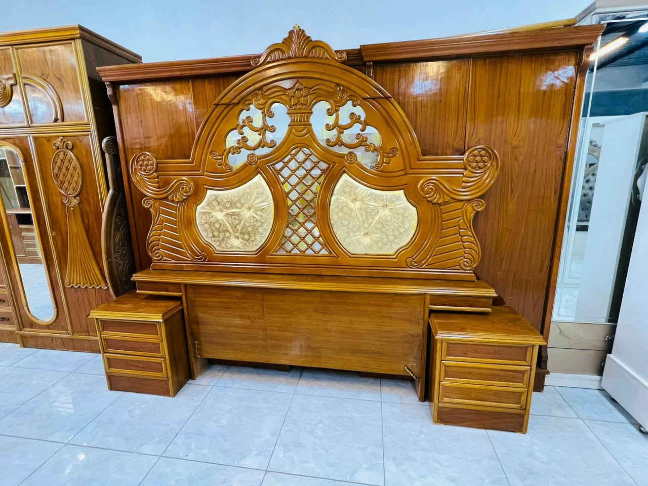 غرفه نوم عراقي
تزكام 6 ملحق 
نضافة 90 💯 
بسعر 850 مع شد ونقل

#متابعين


**إذا كنت صاحب هذا الإعلان وتريد حذفه لأي سبب، رجاءا أرسل رسالة إلى الدعم الفني**