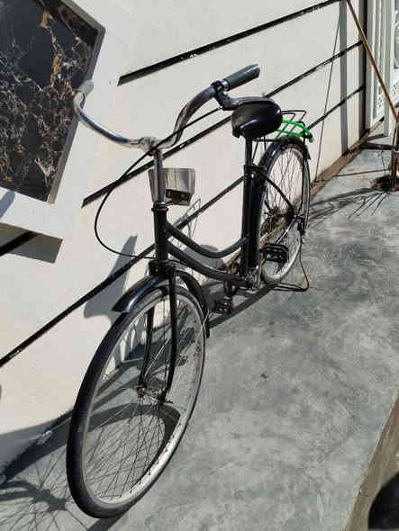 بايسكل للبيع سعر 45 وبي مجال للطيبين بعقوبه تحرير رقم ‏‪
‏‪0774 295 2075‬‏
