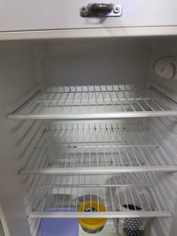 ثلاجه كيلون 16قدم نضيفه مداخله تصليح ابد سعرها 150 وجرابي اطفال ثنين ن...