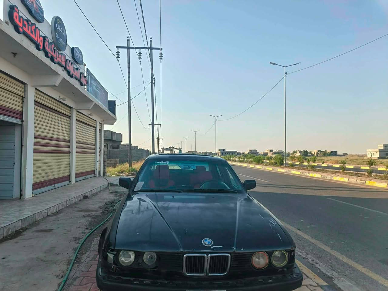 بي ام735 موديل 1992 فتحة سقف مقاعد جوم كهرب لا مكلوبه ولا بيه شاصي و كاله عامه مطلقه بأسمي يعني كبل احولك  رقم صلاح الدين محرك و كير درجة اولى سياره زينه بس يراد ترتيب الها سعرها 22 وبيها مجال شي بسيط حك الجيه 

وتساب ***********
متواجد خاص
