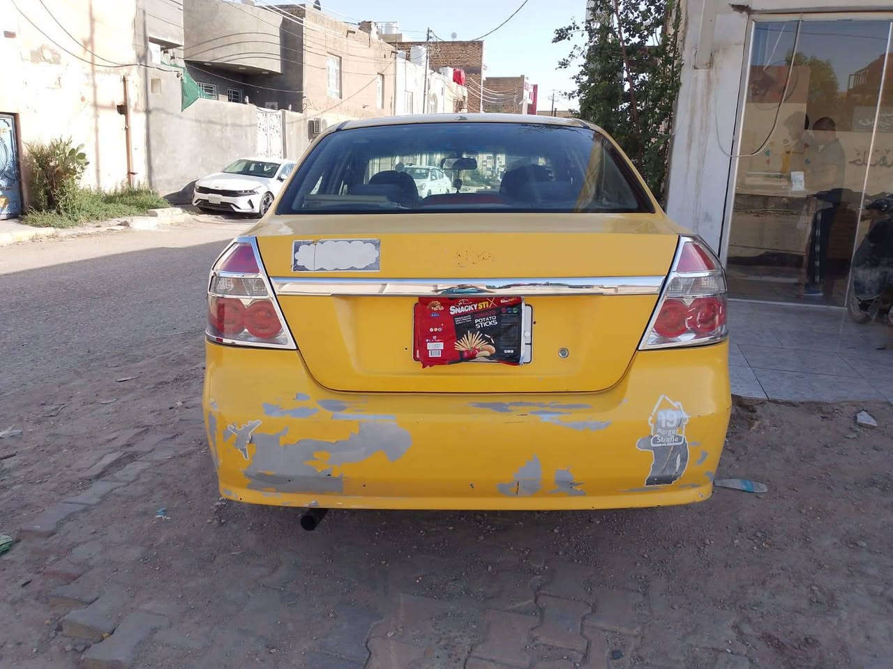 السلام عليكم 
سياره افيو 2009 وارد امريكي
بيها ضربه ب الجاملغ الخلفي
مصفره هيئة وغرامات والسنويه تخلص ب 2027
والنظافه كدامك ب الصور دواخل نضيفه والتحويل ثاني يوم
#السعر 45 وبيها مجال بسيط
للاستفسار اكثر الاتصال على الرقم  ***********
مكلف ب النشر
