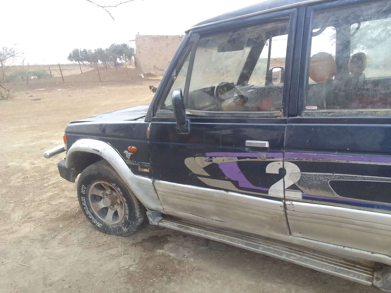 السلام عليكم 
للبيع 
لاندكروز كالوبر موديل 96 فحص مؤقت صلاح الدين معامله كامله السعر 20 وبيهه مجال مكينه كاز 
بيهه خيط بخار قليل كير أبلادي شرط 
مكان محافظه الديوانية قضاء ال بدير 
رقم أتصال خط واتساب ***********
ادمن وافق من رخصتك
