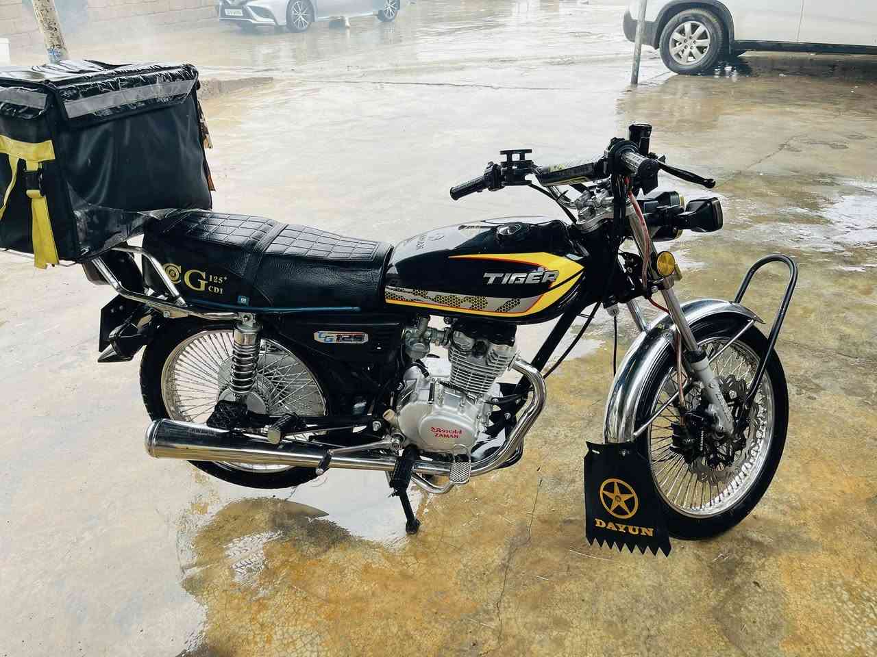 السلام عليكم موطور للبيع موديل 2024سونگ نضيف حيل مايعوزو كلشي بس شغل وتمشي شراي يتصل عل رقم ***********
