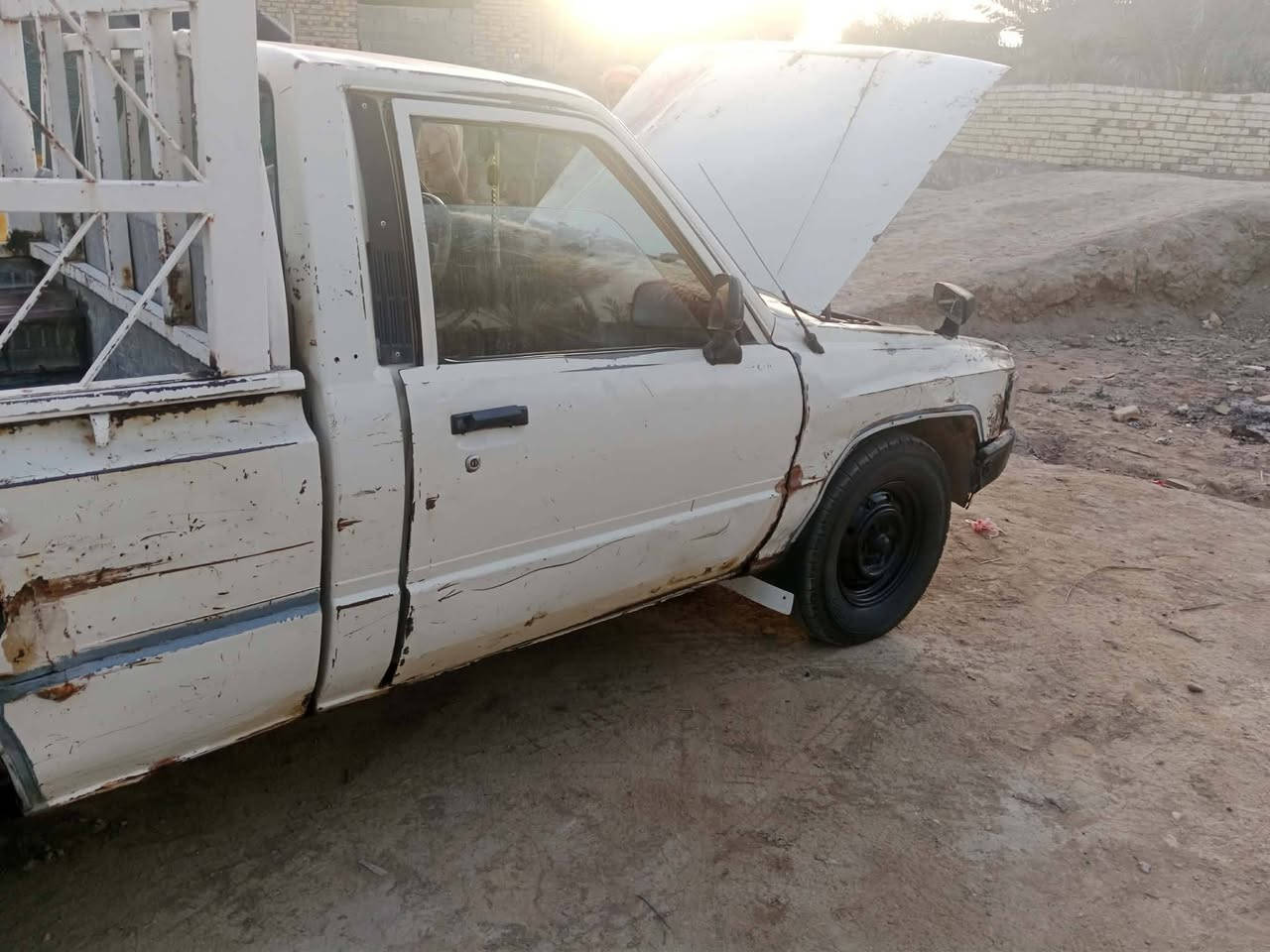 السلام عليكم بيكم موديل 85سياره رقم نكليزي بسمي  سنويه 28رقم نجف مميز غرامات مصفره كير مكفول مكينه بيه تنقيص سياره مكانه بابل سعر 30وبيه مجال مكلف بل نشر اتصل‏‪0781 425 4046‬‏
