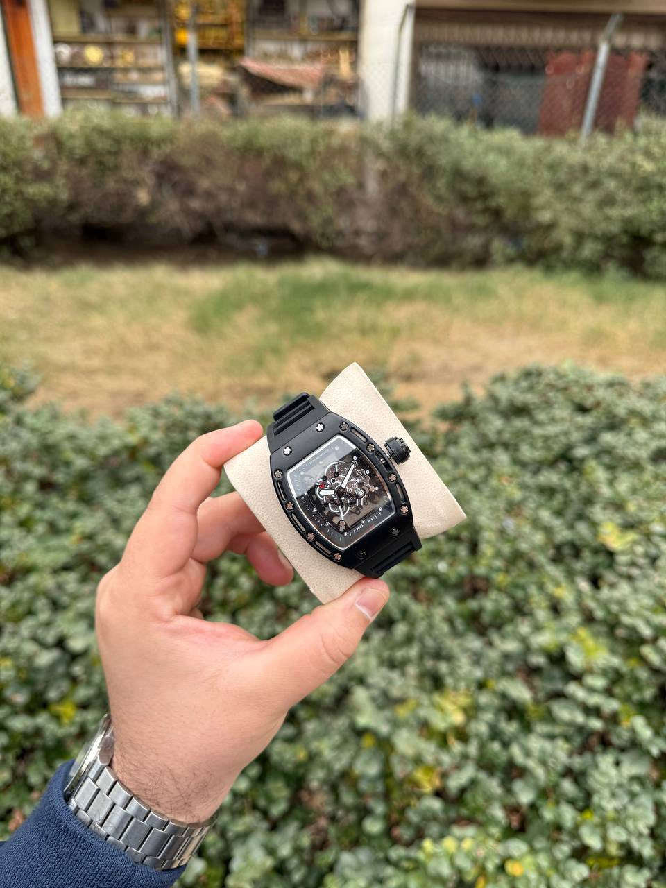 وصل الجديد 🔥🔥🔥🔥
👇🏻👇🏻

نوفر أجمل وأحدث موديلات الساعات الرجالية والنسائية بأسعار منافسة وجودة عالية 🔥

📦 التوصيل متاح لجميع المحافظات العراق 🇮🇶🇮🇶

5,000 لكافة محافظات العراق 🇮🇶🇮🇶

📞 للتواصل والاستفسار:***********
