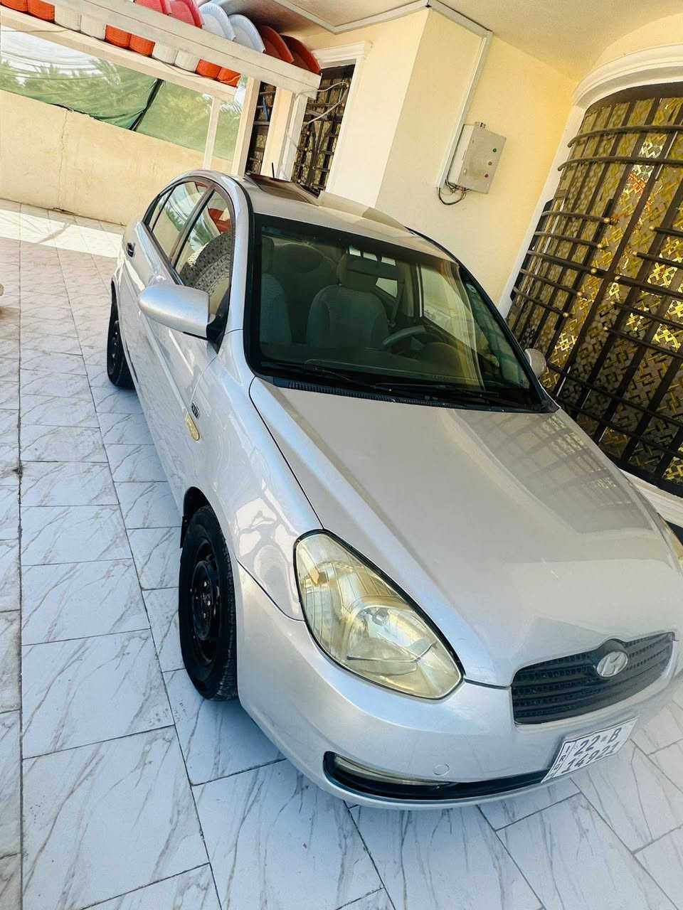 السلام عليكم
اكسنت موديل 2008 كفاله عامه 
كير محرك تبريد تدفئه حداديه جديده 
رقم اربيل انكليزي هزه أو سنويه جديده تحويل مباشر
السعر 83 وبيه مجال بسيط
مكان السياره بابل للاتصال***********
