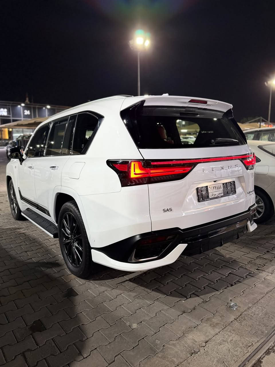 .
لكزس LX700 اف سبورت (1) 2025  شاشات وابواب شفط 
 6 سلندر 3500 تون تيربو هايبرد  عداد 4 لف SAS. ساز 
لكزس بغداد ضمان 

شركة اولاد عاكول لتجارة السيارات

الفرع الاول:- كربلاء
مدينة معارض كربلاء-الشارع العام-رقم17

الفرع الثاني:- كربلاء 
داخل مدينة معارض كربلاء-رقم 45 

الفرع الثالث:- كربلاء
حي الصناعي-البلوك الاول-شارع المعارض

الفرع الرابع:- كربلاء
طريق النجف- الشارع العام-عامود 1097

*********** & ***********
