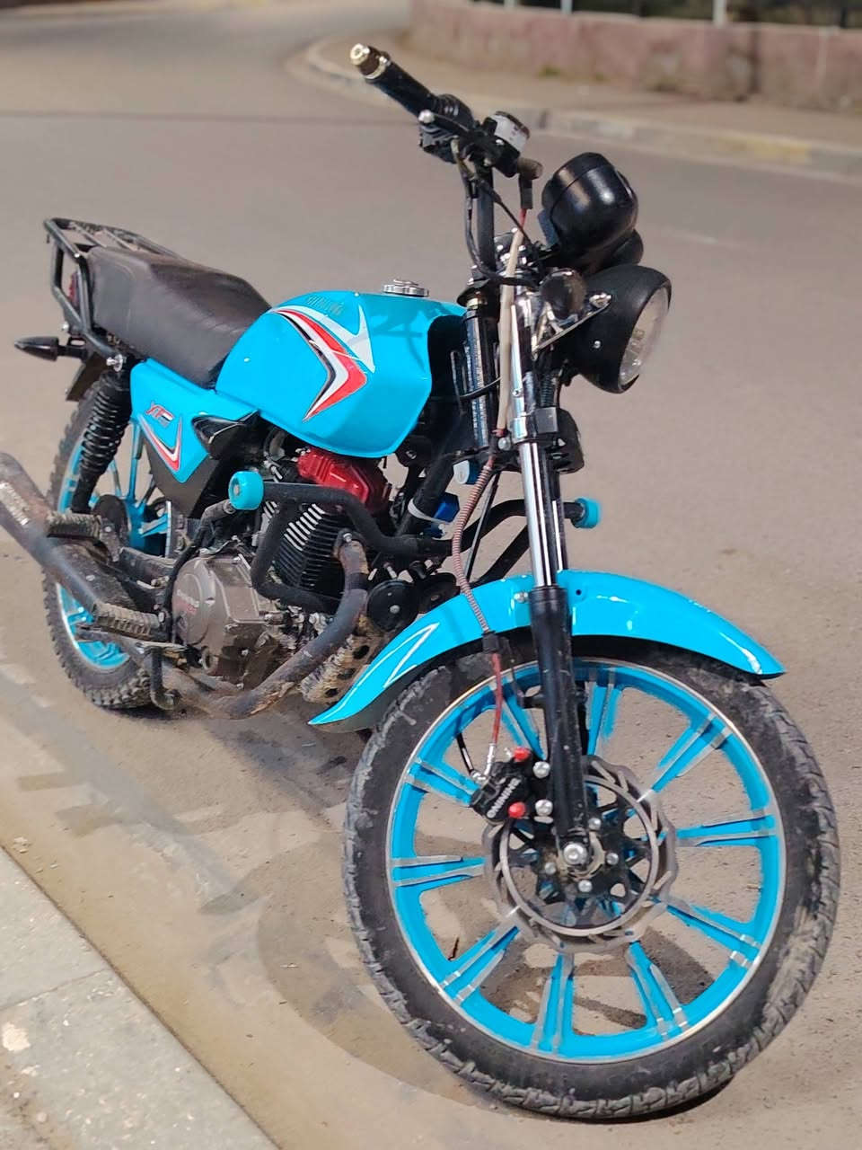 السلام عليكم
للبيع شاينك موديل 2024 كامل مكمل نظافه كما موضح بالصور السعر 875 وبي مجال المكان عانه
 ***********
