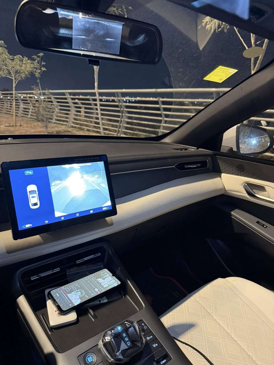 Byd.
-جن بلص 2025
-زيرو تترقم محافظات الشمالية
-السياره معاها شاحن يدعم الشحن السريع الشكل البيضوي
-داخل ابيض المرغوب
-كير طياره
-السياره ماشيه 200كيلو فقط 
-السياره تشغيل عن بعد+2كارت 
-السعر :122 وبيها مجال بسيط
-للاستفسار 
***********
