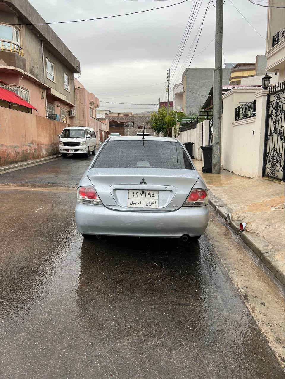 سياره لانسر ميتسيبوشي موديل ٢٠٠٧  كير توماتيك مه كينه كه وره ٤بارجه ي به خه بي ليدان سنوي تازه به سه رجوه ٥ ورقه غرامه ي له سه ره دواي معامله بگيره وه به شه رتي كيرو مكينه و ته بريدو هه موشتي سعري ٦٨ گلاو توزيك مجال شوين ئاكري *********** دهوك, العراق
