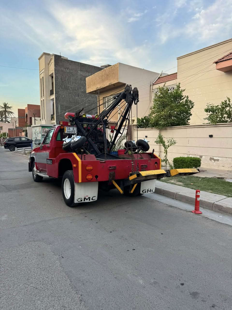 سلام وعليكم كرين جمسي سياره خير من الله جاهزه رقم جديد إنكليزي اباسمي بلسنويه كرين حداديه جديده 
تخم تاير جديد مكاني بغداد للاستفسار اتصل عله الرقم *********** وإذا مراوس هم ترهم
