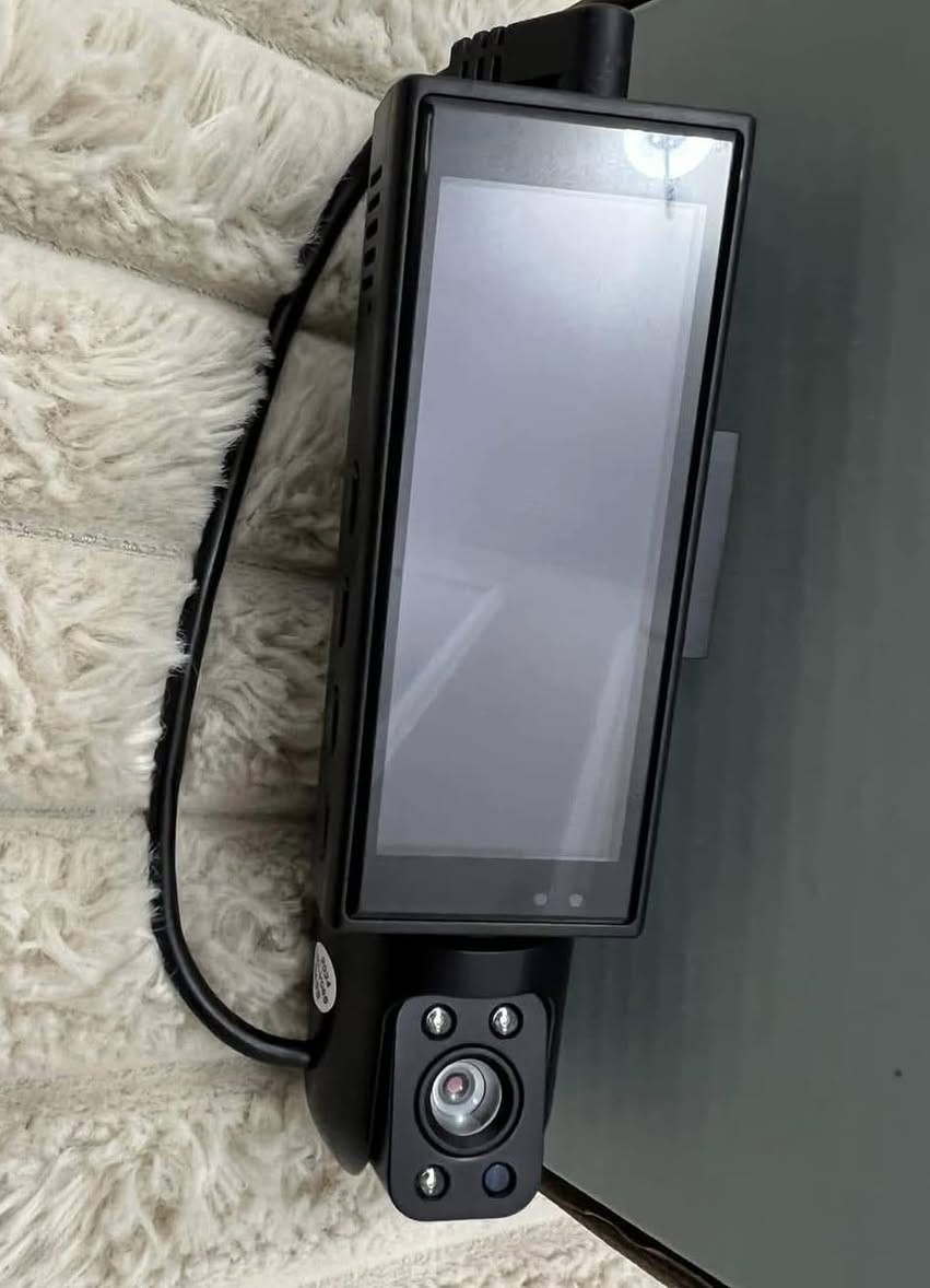 اخوان داش كام اج دي بهذا الشكل
 كامرتين خارجية وبداخل السيارة 
السعر 40 آلاف 
حجز والاستفسار واتساب 
***********📱
يوجد خدمة توصيل 🚕 
محافظات 5الاف 
بابل المسيب 3 آلاف 
المسيب حي العسكري 🏍️ مجاني
