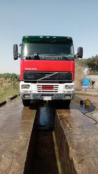 سياره للبيع موديل ٩٤ خير من الله السعر٣شدات وبيها مجال مكلف بل نشر اتص...