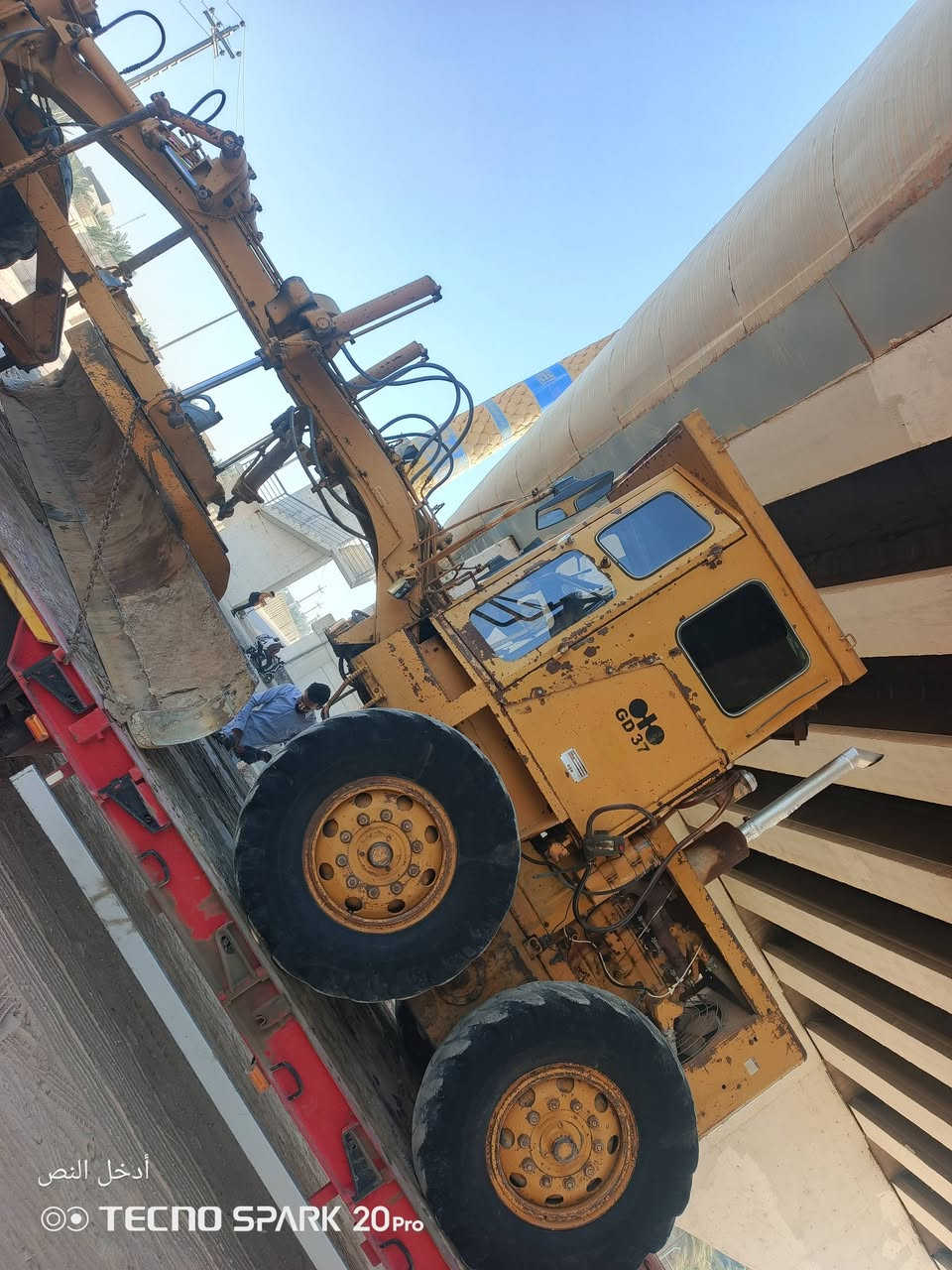 كوماتسو 37 رقم بغداد موديل 82 مكانه بابل تبريد شغال ***********
