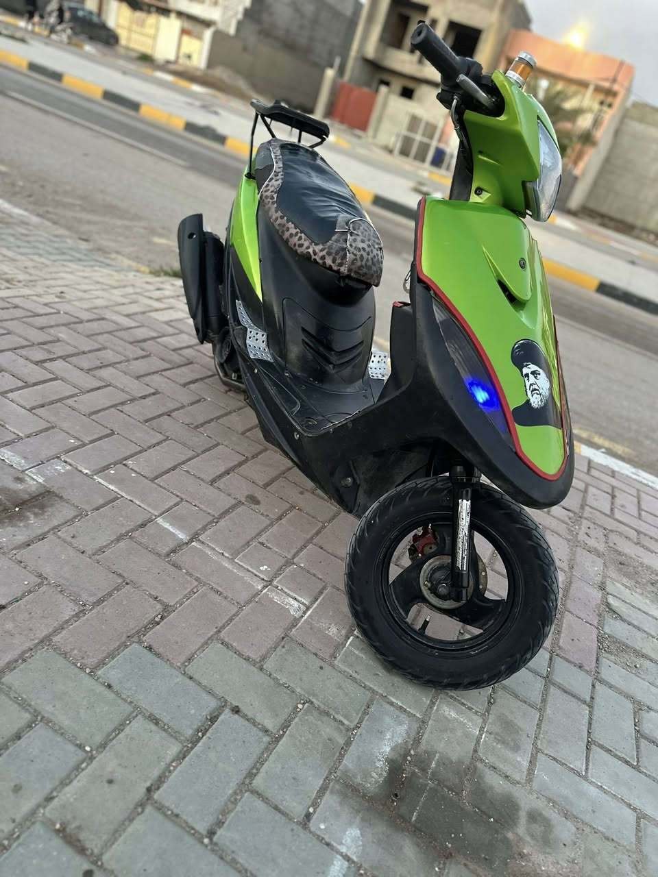 سلام عليكم
للبيع 

ماكس عدله ٢٠٠٥ مكينه ٥٥ مزوده نگره سلف بكل وقت لا تنقيص ولا تبخير سلف رياضي ٥٥ سوادات ختم واحد كلج امامي خلفي جديد سلف جديد شلعه ومعدل شرط الدراجه عليهه ادامه نضافه الصور تحجي 
السعر. ٤٢٥ وبيهه مجال اتصل ودلل 
***********
