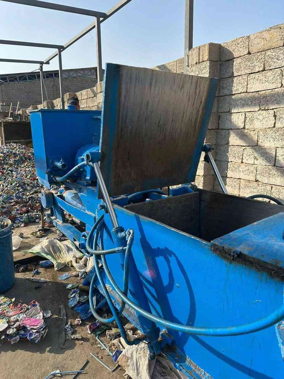 مكبس قواطي عراقي للبيع نظيف جاهز للشغل العنوان النجف الاشرف شارع المطار
مستعجل على البيع 
السعر 5 مليون وبيه مجال


**إذا كنت صاحب هذا الإعلان وتريد حذفه لأي سبب، رجاءا أرسل رسالة إلى الدعم الفني**