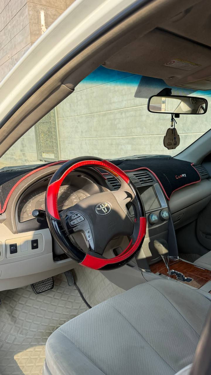 السلام عليكم 
كامري 2010 خليجي بيها قطع صبغ بس ابيع حزام رقم بغداد الإنكليزي هزه وسنوية لل2030 باسمي تحويل ثاني يوم
سعرها 94 وبيها مجال بسيط ، مكاني بغداد المحمودية 
مكلف بالنشر الاتصال على الأرقام 
***********
***********

