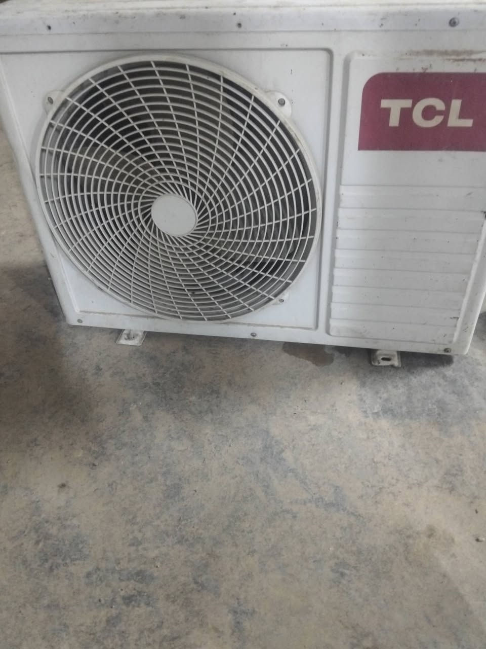 سبلت ومكيف على شغل سبلت مقفول غازه نقص بواري سبلت سعر 300ولمكيف 250عنوان بغداد قرب لبسمايه ***********/***********
