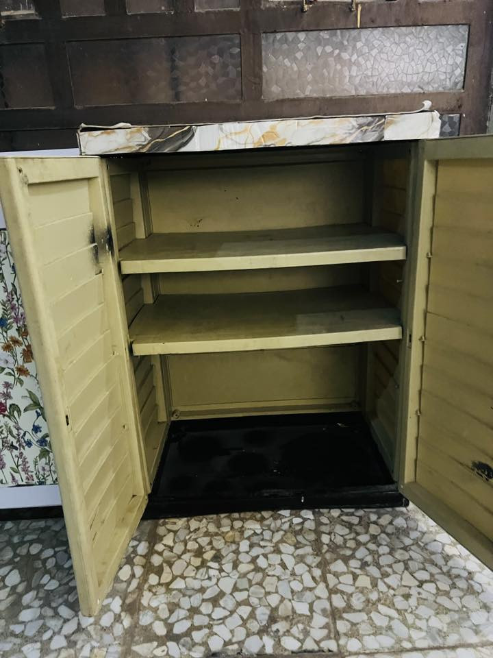 سلام عليكم كاروك وهوه جربايه  ٣٥وميز خشب او جزامه ٣٠ وميز بلاستك ١٥ مكان بابل  واتساب ***********
