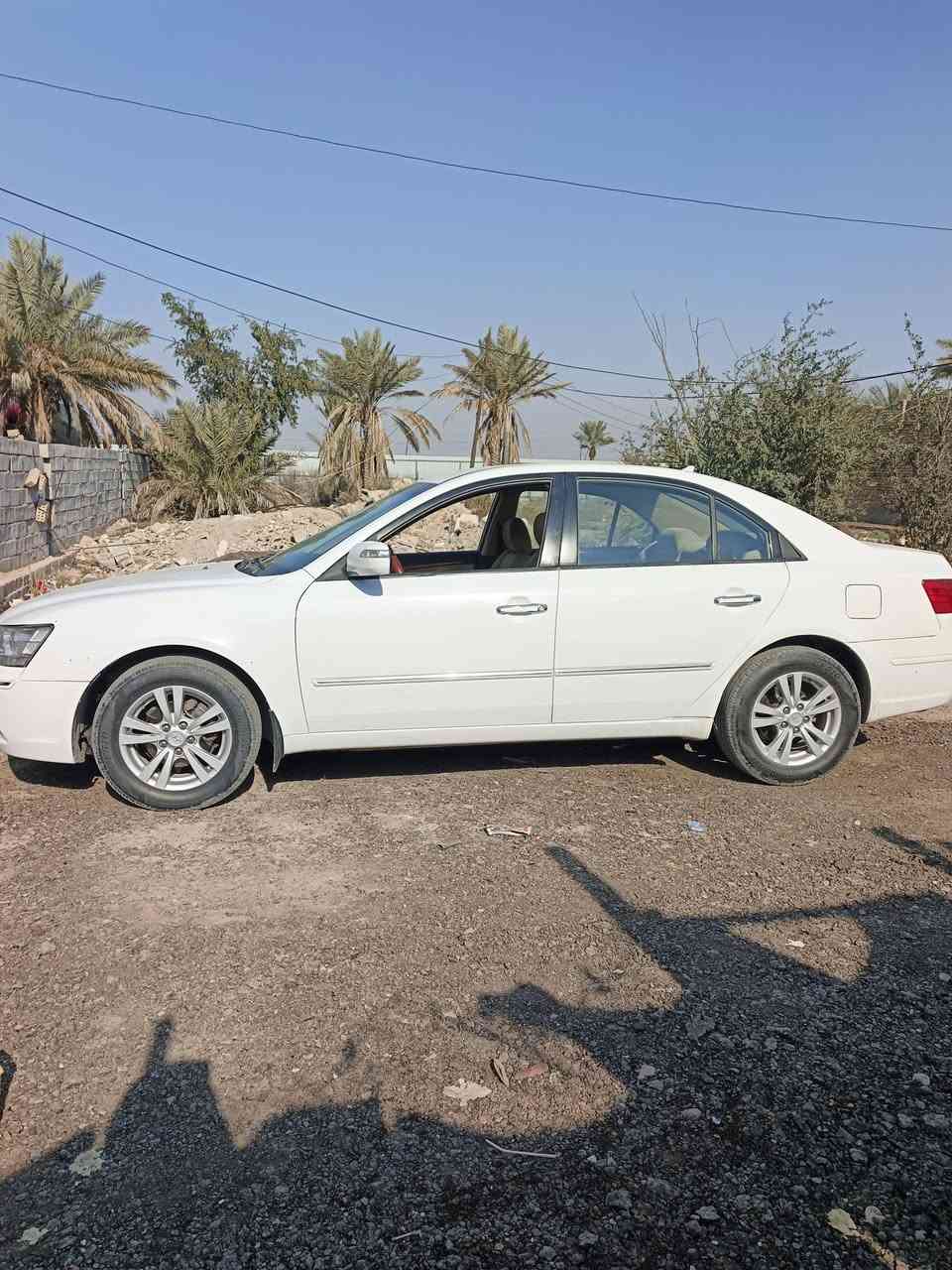 سوناتا 2009مكينه 2400سياره مكفوله عده ثلاث قطع خلفيه والباقي كفاله رقم بغداد سعر 113مكان المحمودية ***********/***********
