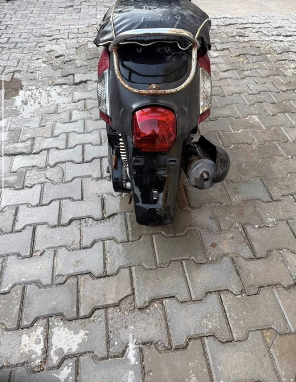 سلام عليكم
بوليس نوزل للبيع
الدراجه صارلي شهر ونص نزلتهه من الرمبه وياهه ورقه
الدراجه من طول لطول بلادي برغي ما مفتوح بيهه الدراجه بحاله
ممتازه الدراجه نكرة سلف
مكينه كفاله نهضه وشلعه ومعدل
السعر ١١٠٠ (مليون وميه) وبيهه
مجال المكان البصره أبو الخصيب
للتواصل : ***********
واتساب فقط
