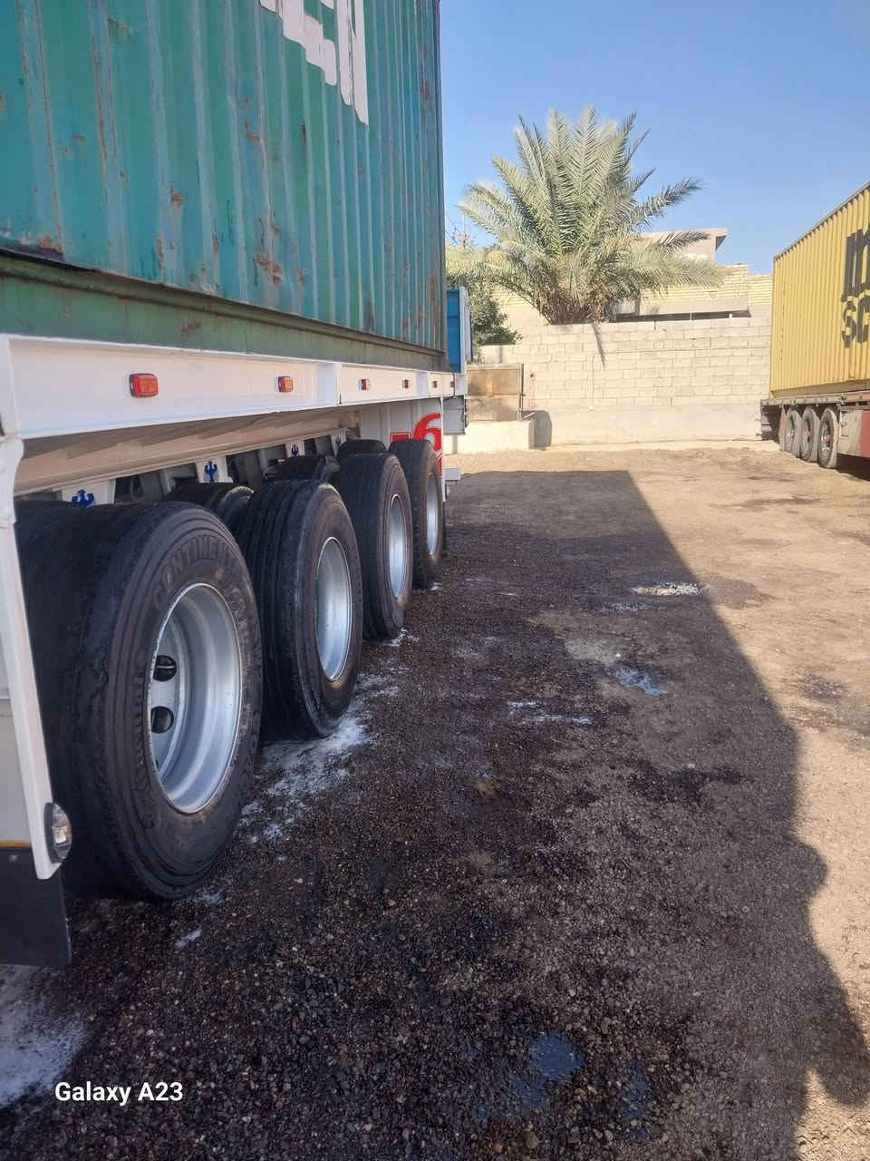 سلام عليكم عربانه البيع اربع دناكير مزوج 1360..الدنكير تركي . مطبخ ثلاجه صناديك .. الشراي يتصل ودلل بغداد الجرف .. ***********
