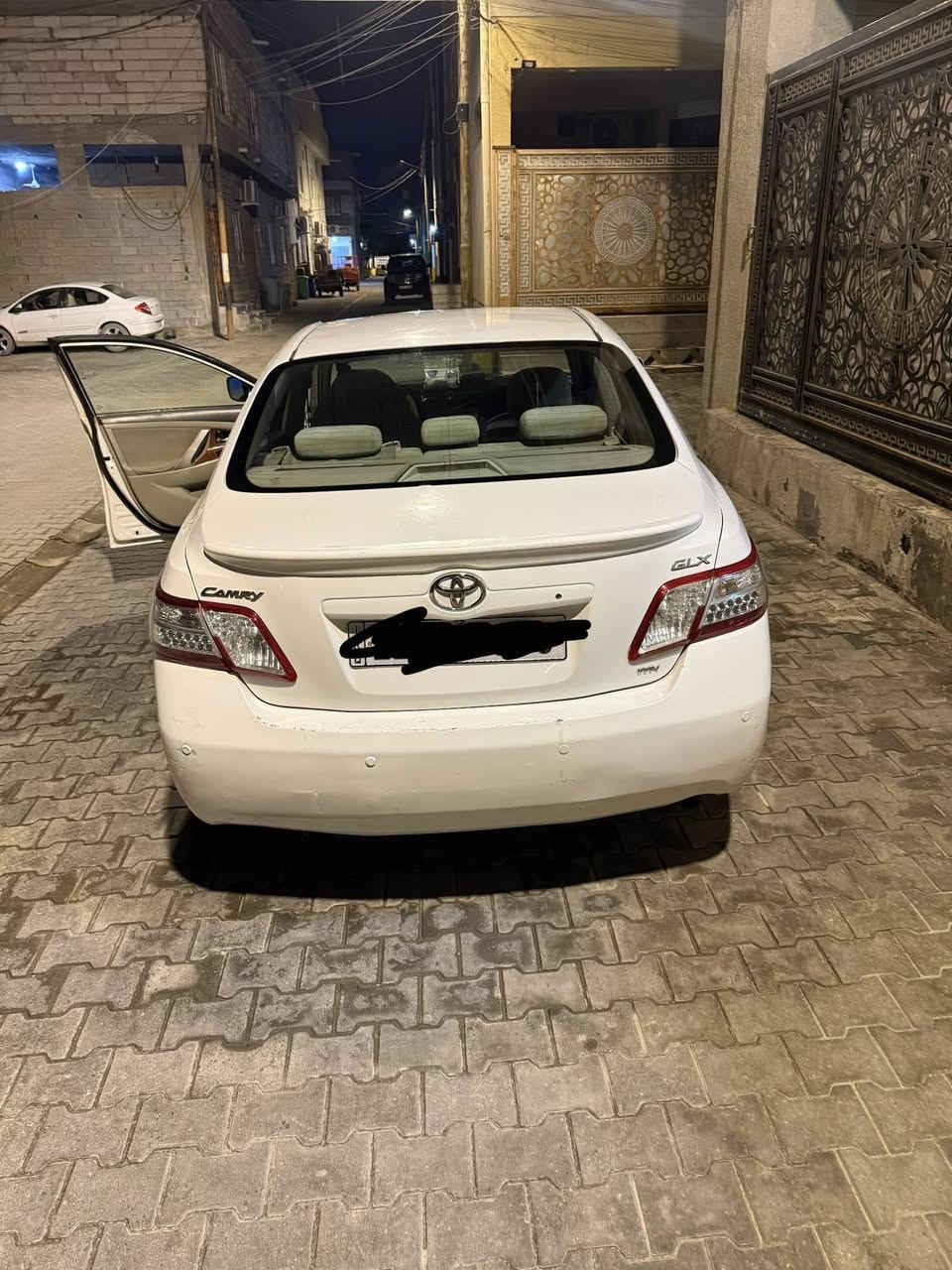 كامري GLX2008
مكينة كير شرط الفحص 
تخم تايرات جديدة
بيه صبغ بالبنيد مرشوش
وبيها قطعتين بارد فقط 
تبريد خير من الله 
رقمها بغداد مشروع وطني 
سيارة شرط تحويل 
سنويه ٢٠٢٩
مكاني ابي الخصيب السراجي
***********
