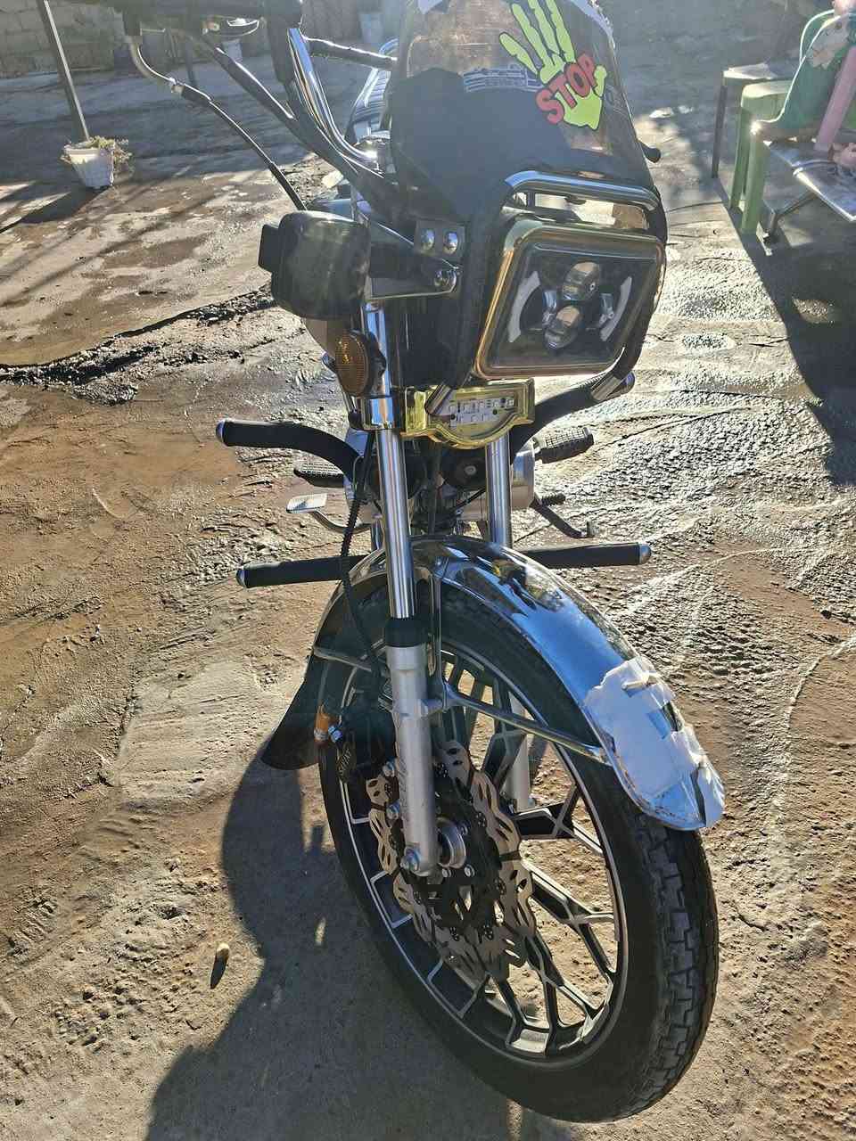 سلام عليكم درجه سيفان كامله اي نقص مابيه شغال كهربائيات كله شغاله محرك فوول نضافه دراجه اي نقص مابيه شغل وطلع معدل 1/1 رجه مابيه منفيس بيه  فدرليه هوران سيدان سعر 900 بيه مجال بسيط لمو شراي ليكسر بسعر خاص ماكو بس رقم *********** واتساب بي
