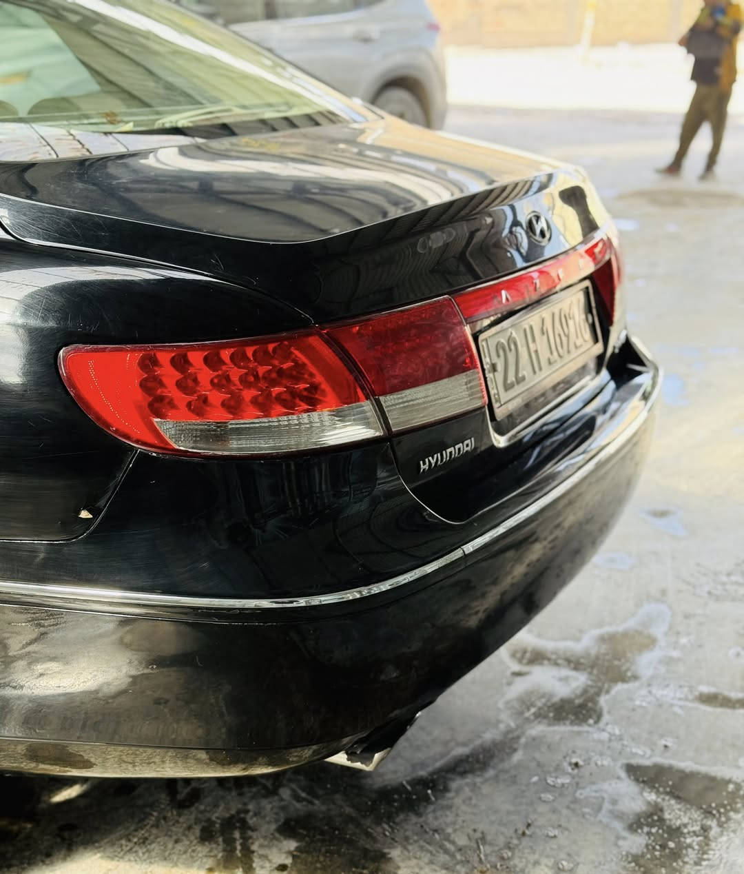 السلام عليكم
للبيع فقط 
هونداي ازيرا 
موديل2007 
وارد امريكي
محرك 3300 مكفول 
كير مكفول 
رقم اربيل دولي
وكاله اوتحويل مضمون
سنويه نافذه 2024
سلايد روڤ جام 
غرفه جديده من الدشبول الامامي للخلفي 
داخل جلد كهرباء 
ميموري خزن هيترات  
سترين كهرباء 
سكليتر تحكم كهرباء 
تحكم ستيرن صوبين 
تبريد بيانو شاشه ايباد 
كامره دواره 
حساس خلفي 
برده خلفيه 
نظام صوتي هارمن 
جام كهرباء 
مرايات كهرباء 
مع اشاره مري
تخم تاير جديد 
باتري جديد 
حادثه جاملغ خلفي صوب السائق شبر فقط بدون داخل بدون صبغ بيه ملاحضات بسيطه صبغ فقط
مكاني نجف 
السعر 85$ 
للاتصال ***********
