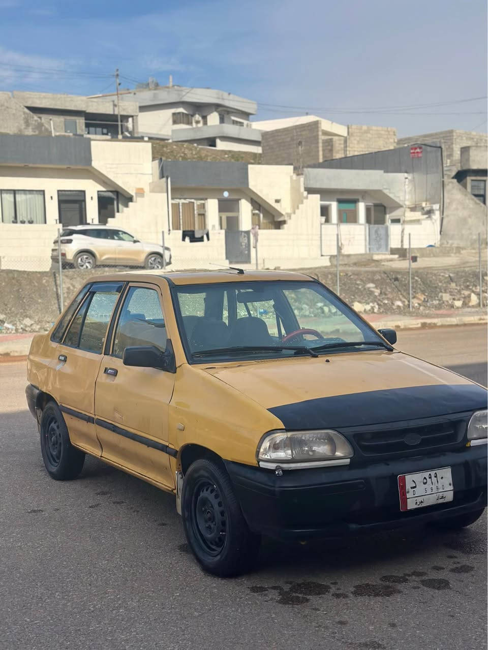 سلاوي خوا له هه موو لايك 
***********
پرايد مؤديل 2011
سه نه ويه ره قه م ئه سلي به شه رتي  حاسيبه و قيست و دزراوي  هه موو شتي 
گيرو مه كينه به شه رتي 10فيته ر ئه فروشم
ته بريد  ساردو گه رم له سه ر سويج
كامل كاره با ي ئيشه كات
هه موو گياني به شه رت 
تاقم تايه تازه يه
چركه ي تيا نييه.  سيعري 14 گه لاو معامه لي كه م به س فروشتنه له سليمانيم*********** السليمانية, العراق
