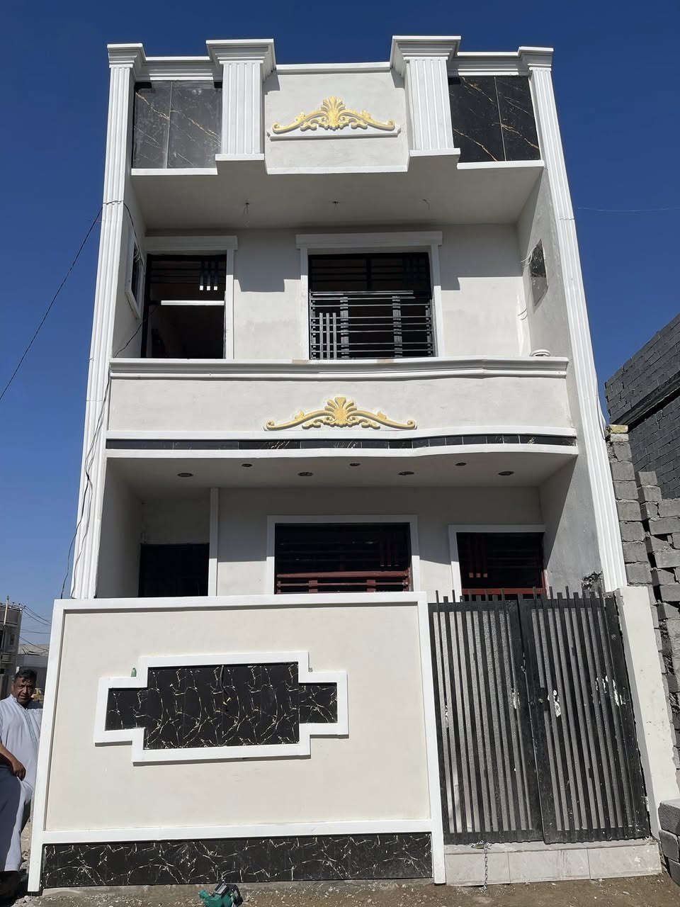 بسعر ٤٨ مليون وبيهن مجال
خمسينات تونات للبيع

السلام عليكم ✋

🏤دور  للبيع مساحه 50متر 2غرف نوم بناء بلوك و طابوك 

يحتوي ع صاله وغرفة ومطبخ وحمام وحولي كبير  

الطابق الثاني يحتوي ع غرفة نوم عدد2 

يتوفر كافة الخدمات ماء وكهرباء

صنف الاارض طابو زراعي سند 25 حق التصرف 

الموقع منطقة الدوانم قرب شارع العام منطقة الدوانم  للاستفسار اتصل 👇

*********** يتوفر واتساب📞 📞

 او زورو موقعنا في منطقة الدوانم ع شارع الرئيسي مقابل تل اسود الرافدين للعقار
