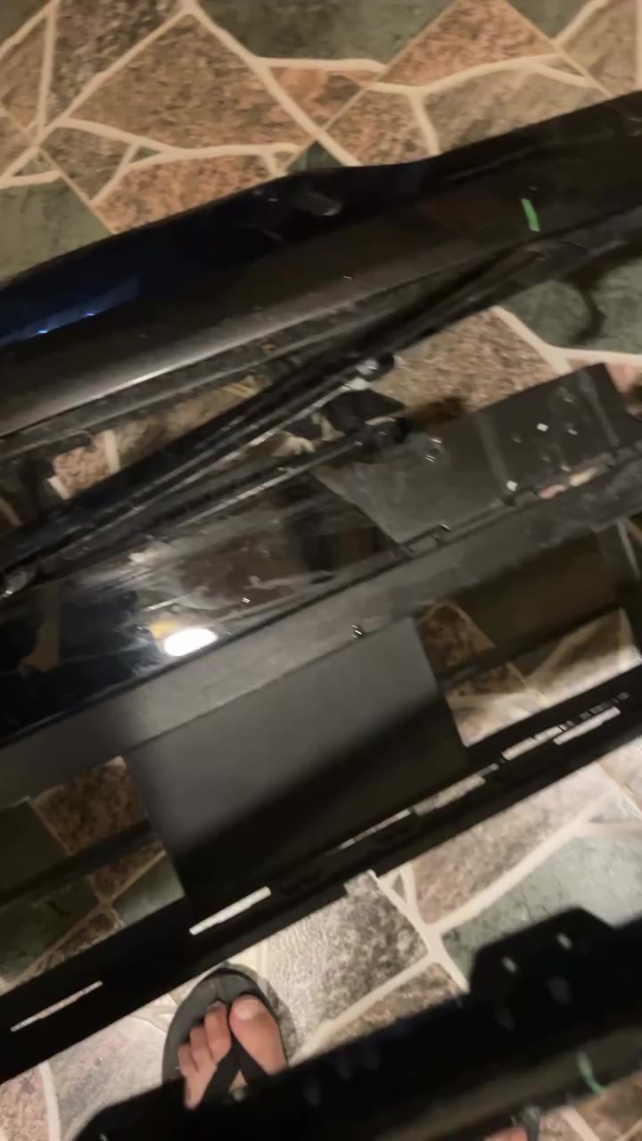 السلام عليكم 
للبيع نص دعامية وشباك ضرر خفيف 
لون نفطي Sx prestige X pro 
السعر ٢٠٠ الف
مكاني اربيل
***********
