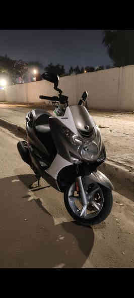 السلام عليكم
ماجستا s للبيع موديل 2017
راديتر مي 
سرعه 160
استان حساس 
دبل خلفي داخلي 
كفرات نظيفه 
كامله مكمله ما بيها اي نقص 
عدا الطوافه واكفه مال بانزين 
سعر 900 الف وبيها مجال 
مكاني بغداد الغزاليه 
رقم التواصل ***********
