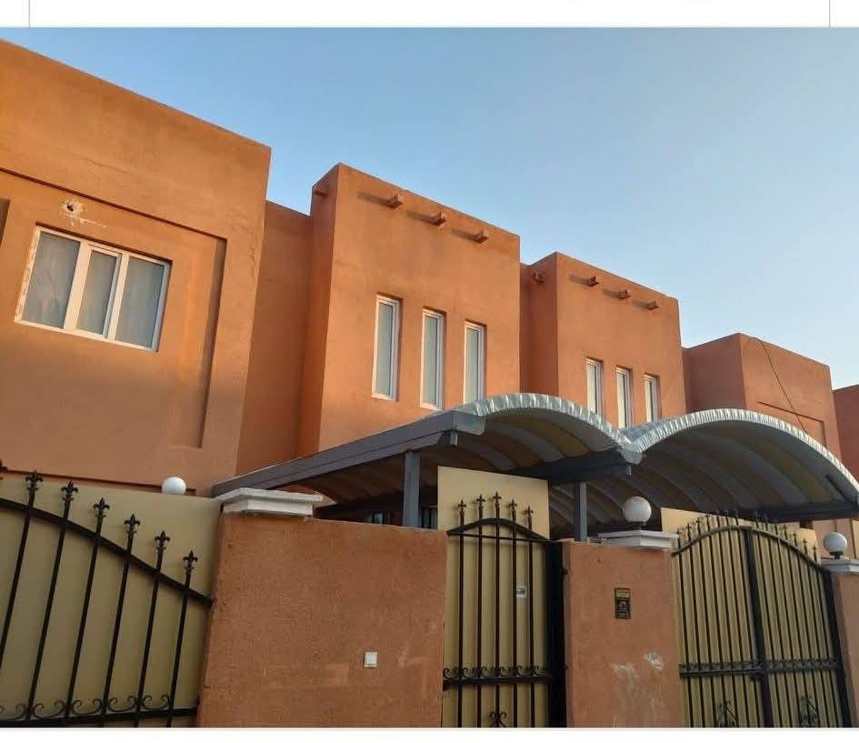 بيت 200 متر طابقين للبيع مجمع السلام السكني قرب بوابة الكفيل كامل اضافات كيسبان حمايات تغيير المجاري تعديل ع الحداديه والماء بناء مطبخ حار بناء تواليت خارجيه تعديل ع الكهرباء تطبيك الحديقه الخلفيه اعادة ماستك السطوح..
ملاحظه/ مطلوب قرض 78 مع الفوائد بدون كفيل البيت يرهم مراوس ب100 متر في النداء او قطعة ارض في حي الموظفين

ارقام صاحب العقار اتصال فقط
***********
***********
