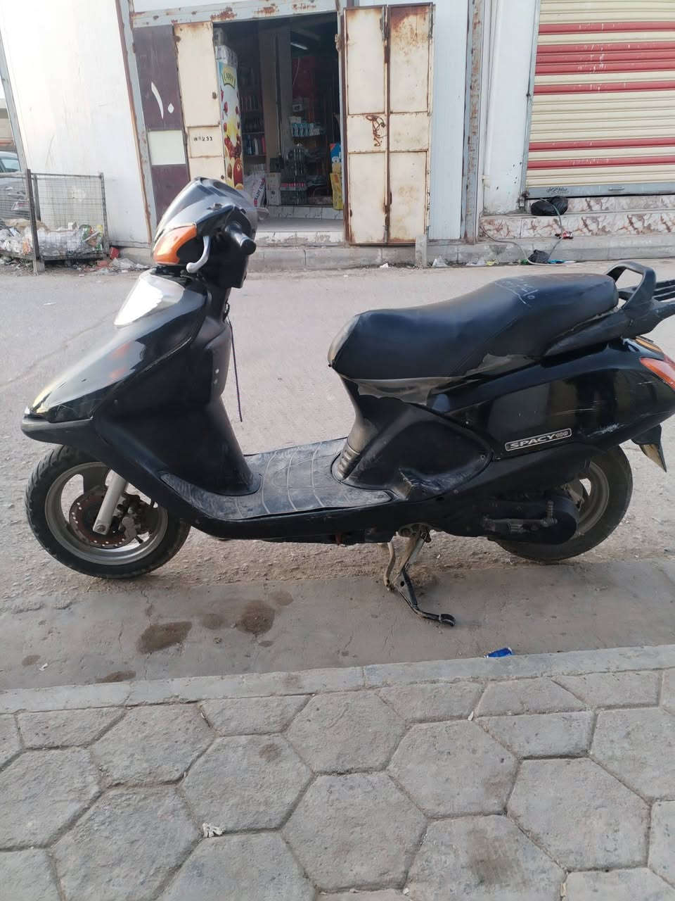 سلام عليكم سبيسي ياباني نضيفه كفر اصلي مجفته رايمر اول مره مكينه خير منالله تخبل ناعمه كهربائيات كله شغاله سعر ٥٠٠ وبيه مجال قليل مكان كوت العزه ***********
