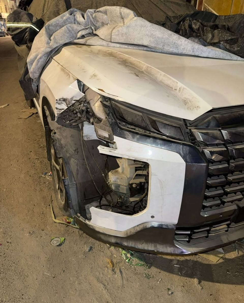 رمضان كريم
هيونداي باليسيد  بيها حادث بسيط في الوقت الحاضر. 
وارد امريكي موديل 2023 
بدون رقم .
بدون تصليح 
مكمرك كامل 
السعر 21000$
***********
العنوان بصرة
