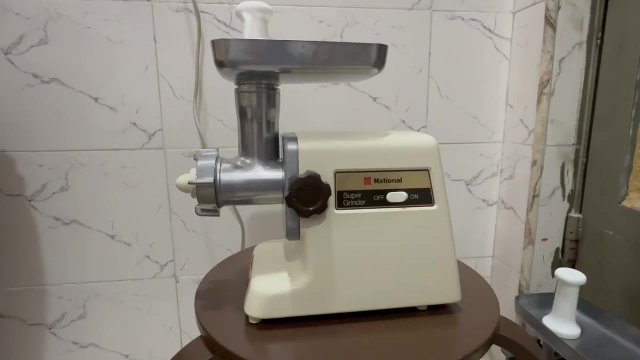 السلام عليكم 
مجموعة اجهزة ناشيونال التفاصيل داخل الفيديوات
والاسعار خاص


**إذا كنت صاحب هذا الإعلان وتريد حذفه لأي سبب، رجاءا أرسل رسالة إلى الدعم الفني**