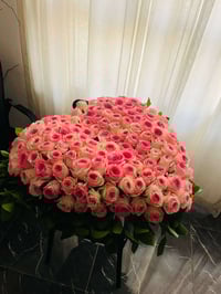 حبيايب هذا بيج صديقتي مسوين عرض توصيل مجاني بداخل بغداد عدها ورد طبيعي...