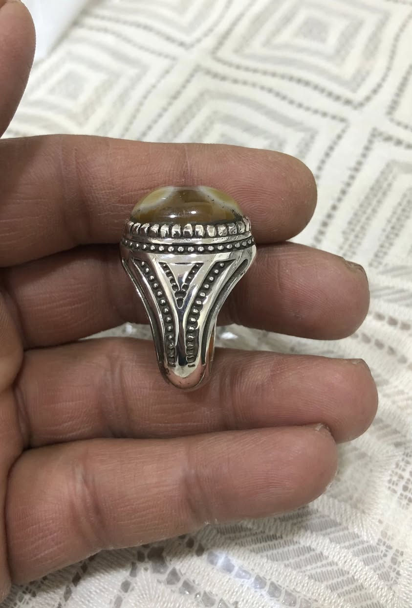 يا الله خاتم بحجر سليماني قديم صياغة يدوية ثكيلة قياس الخاتم 23 للبيع فقط يوجد توصيل


**إذا كنت صاحب هذا الإعلان وتريد حذفه لأي سبب، رجاءا أرسل رسالة إلى الدعم الفني**