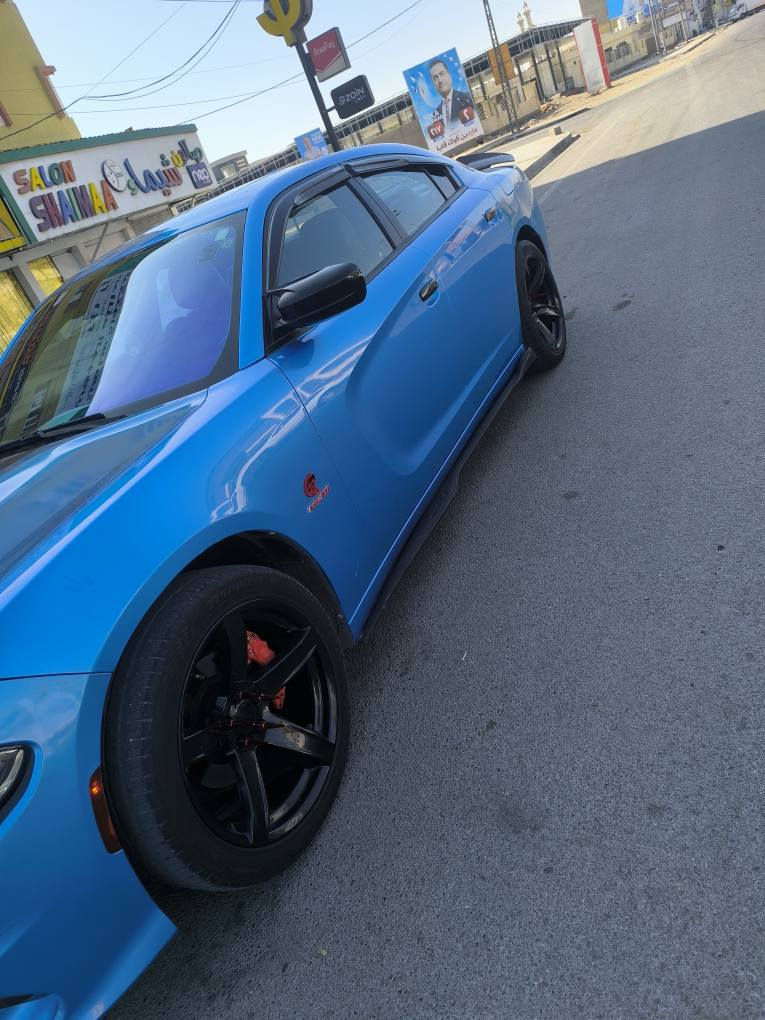 جارجر 19بلاص فول
ظرر جاملغ خلفي وقبق صندوق مبدل بلادي 

بدون بارد بدون شخوط لوك سياره 

محرك كير كفاله ماشيه 42ميل 
محرك 3600

*********** كركوك, العراق
