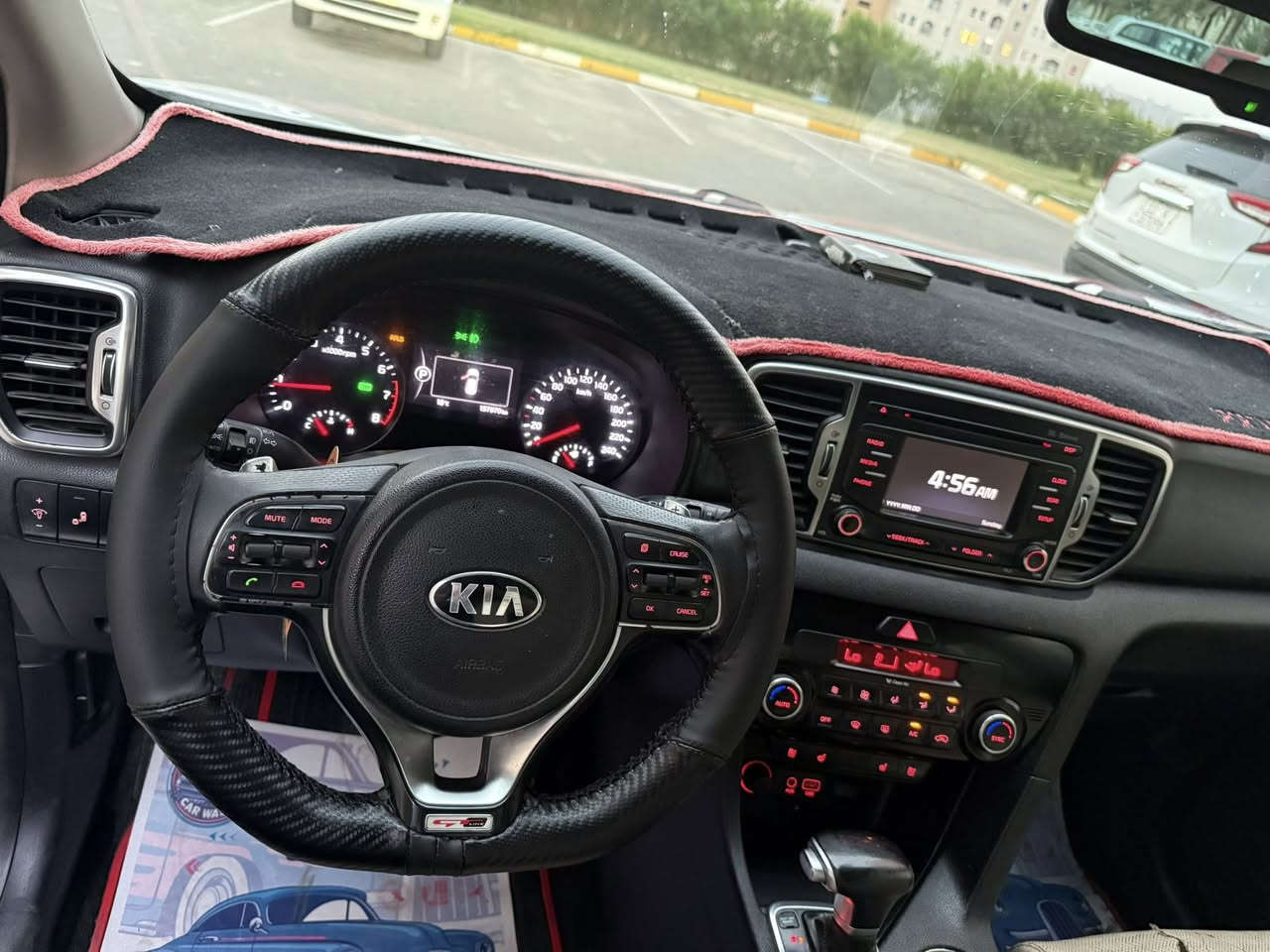 السلام عليكم سبورتج جيتي لاين فول مواصفات 2016
بيه بارد بل باب الخلفي  قليل 
السعر 170
***********
