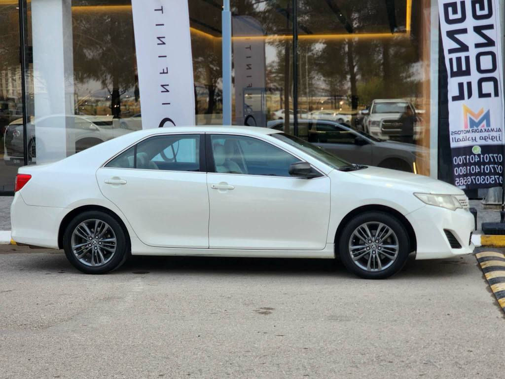 تويتا كامري خليج 2015 بي زوري و بي ايرباك مالي دوست ناو زةرد بي مصروف هةموكياني بةشةرت 147هةزار رويشتووه 

رسمي سونةريم داناوه 
***********
فايبر و واتص اب السليمانية, العراق
