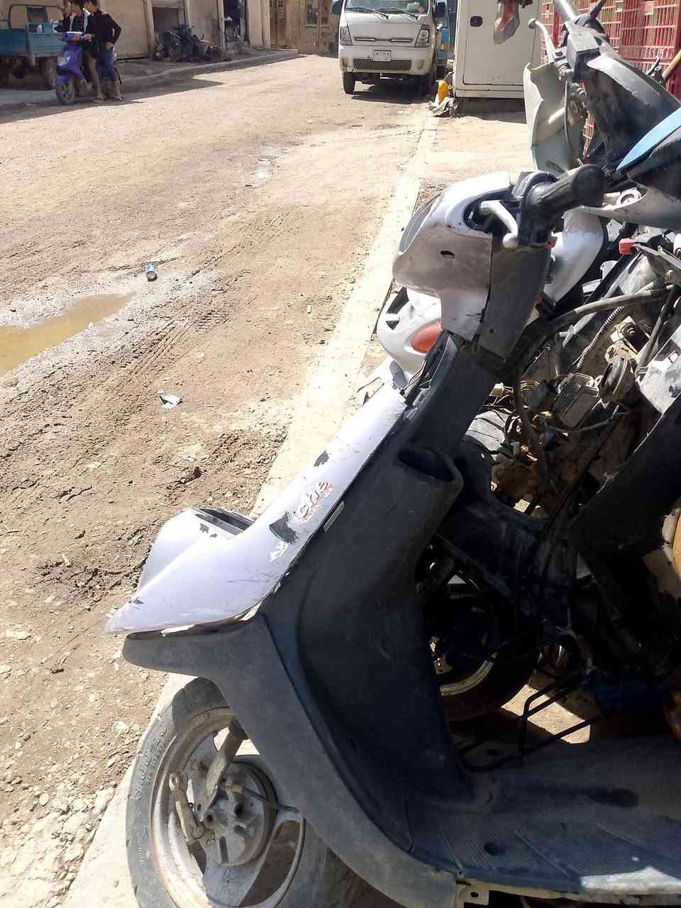 السلام عليكم 
دراجات تفصيخ للبيع 
ابيع هل موجود 
ان سله شاصي نظيف سعر100 
اف اس ابيع ع 100 طافي 
الاتصال *********** 
مكاني المسيب صوب البوحمدان
