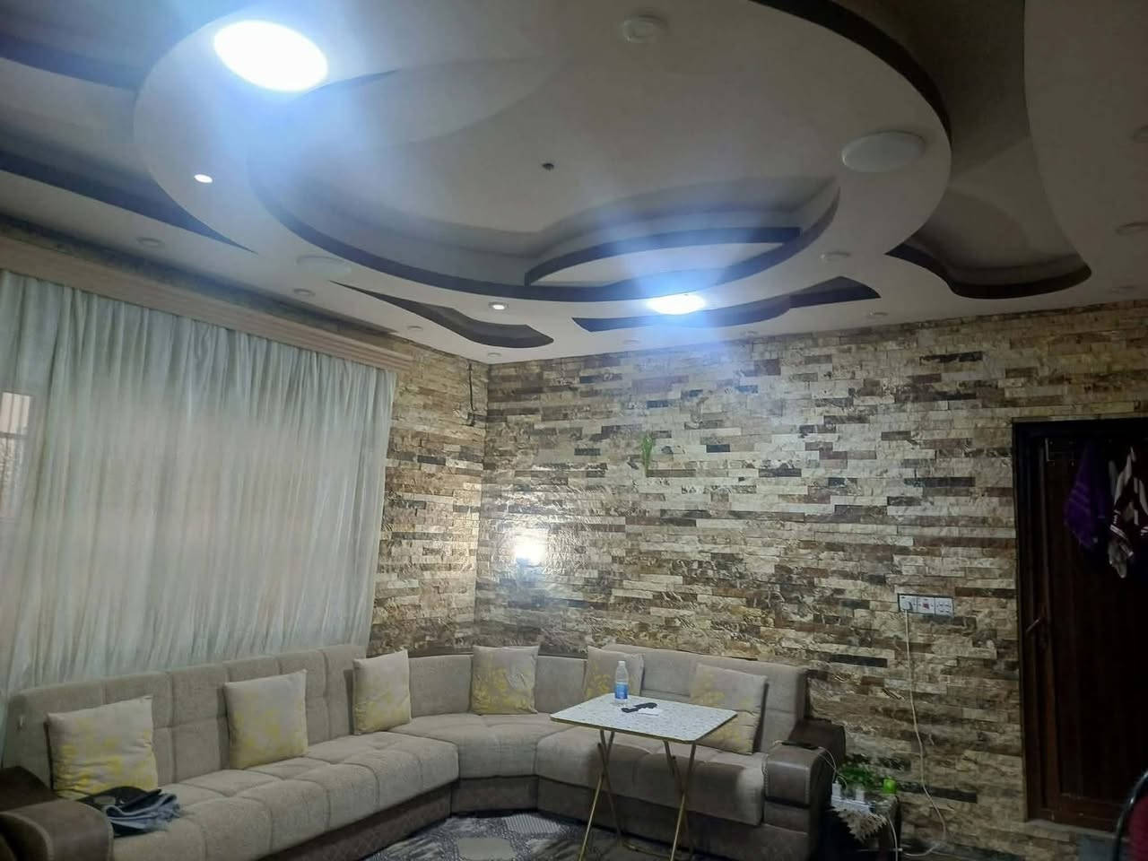 🏡 بيت للبيع في جبراوه مع بستان وقطعة أرض إضافية 🌿
📍 العنوان: جبراوه – بعد بيوت أحباب الله، بيت على الجبل

📐 المواصفات:
▪️ بيت مرتب ويا بستان
▪️ قطعة أرض تابعة للبيت بمساحة 200 متر
▪️ يحتوي على بير ماي
▪️ موقع هادئ ومميز وإطلالة حلوة

💰 السعر: 55 مليون دينار
📌 يوجد مجال بالسعر للجادين

📞 للاستفسار والتفاصيل:
***********
