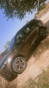 سورنتوو 19 فول عدا البانوراما سياره نضيفه وضربتها بلبنيد الاصلي ضربه ب...