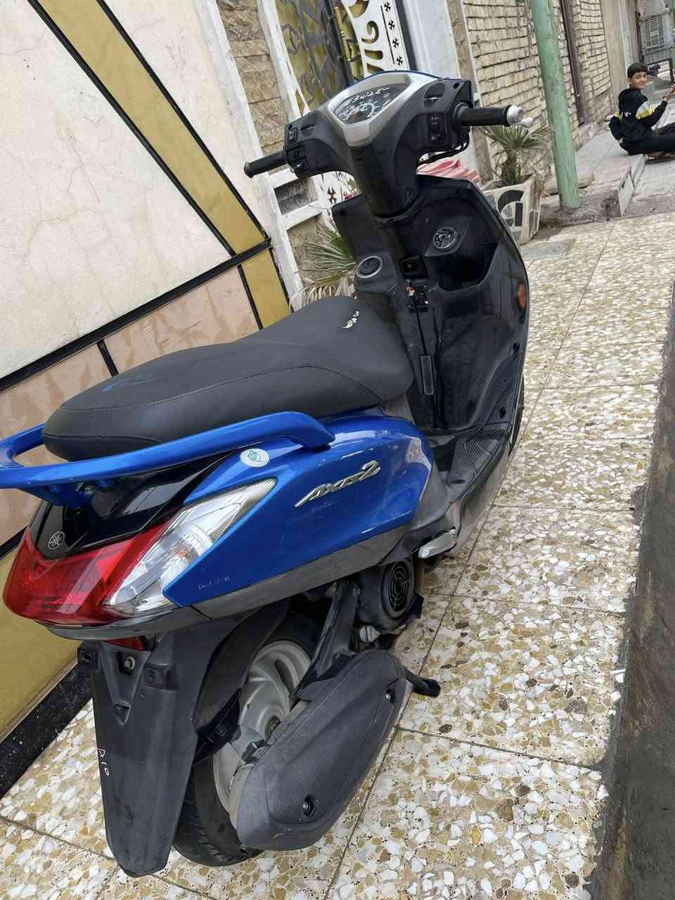 سلام عليكم دراجة اكزز حديث نوزل الدراجة جديدة بعدهة صار شهر من نازلة من الرمبة سعر مليون 50 
***********
